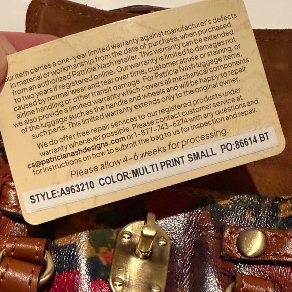 Patricia Nash Mini Vienna Floral Charm Keychain - Multi Print NWT - Picture 14 of 15